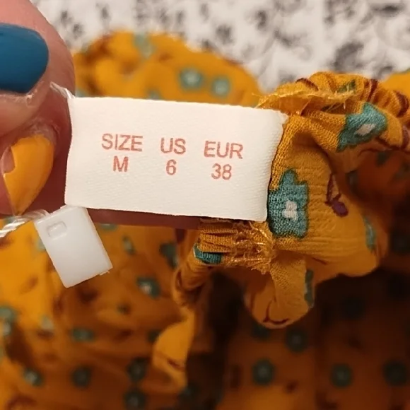 NWT ROMWE Women's Yellow Floral Camisole - Picture 4 of 8